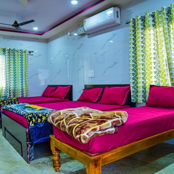 hotels in mantralayam